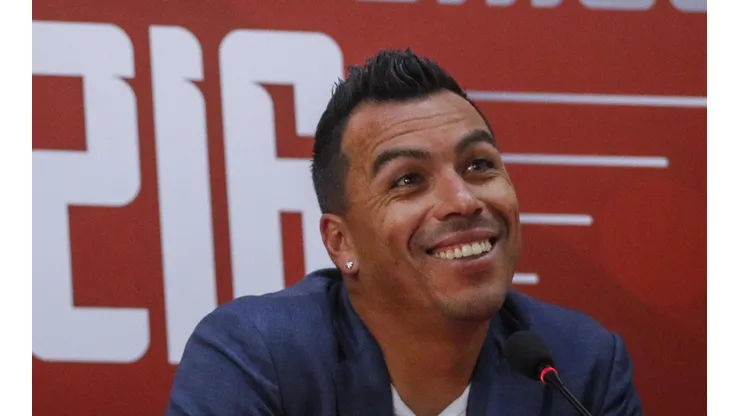 Esteban Paredes se ríe de versión de historiadores