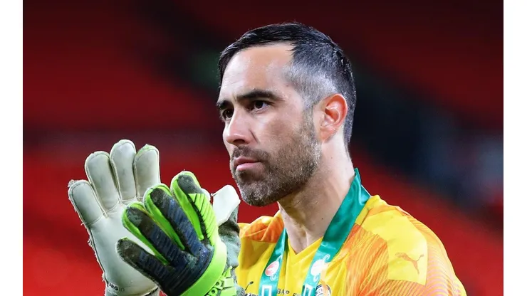 Claudio Bravo no ha definido su futuro