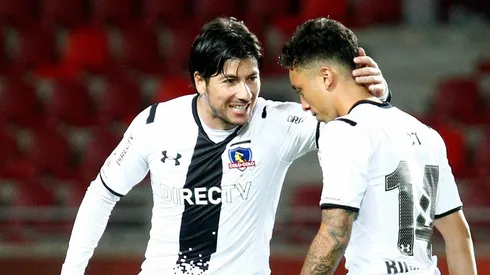 Jaime Valdés fue uno de los primeros que se acercó a Rodríguez tras desperdiciar su disparo.