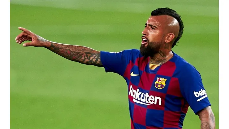 Arturo Vidal fue bien evaluado por la prensa catalán en el empate sin goles ante Sevilla.