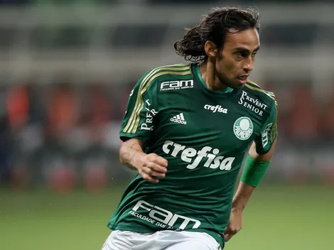 Aseguran que un ejército de bots exige la contratación de Valdivia