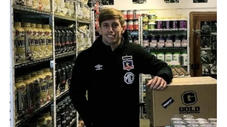 Iván Rossi se luce con la ropa de Colo Colo