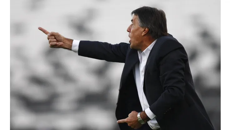 Hugo Tocalli se refiere a este nuevo fútbol lleno de agencias de representación