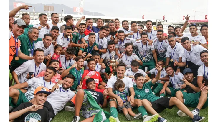 Muchos ex albos están en el Rodelindo Román.