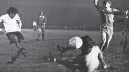 Hinchas de Colo Colo no dejaron pasar el horrible recuerdo