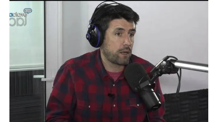 El periodista no tuvo problemas en afirmar que casi todos sus colegas son hinchas albos.