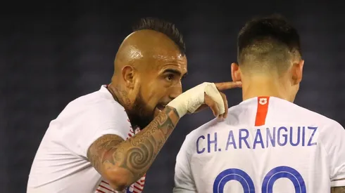 Arturo Vidal y Charles Aránguiz juntos en la selección
