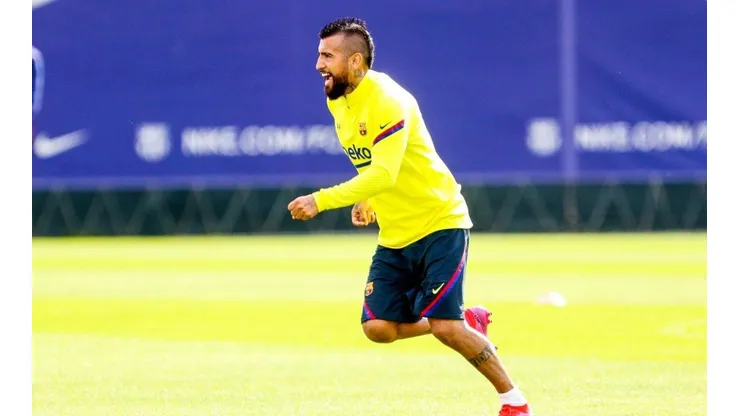 Arturo Vidal la rompe en los entrenamientos del Barcelona