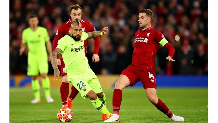 Arturo Vidal enfrentó al Liverpool en Anfield