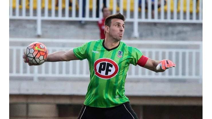Lucas Giovini jugando por Unión La Calera