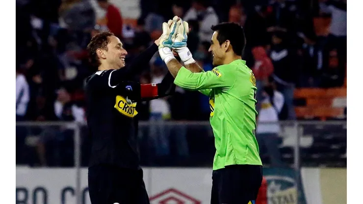 Mena junto a Villar
