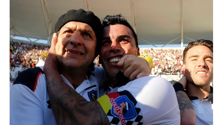 Mosa junto a Paredes y Zaldivia