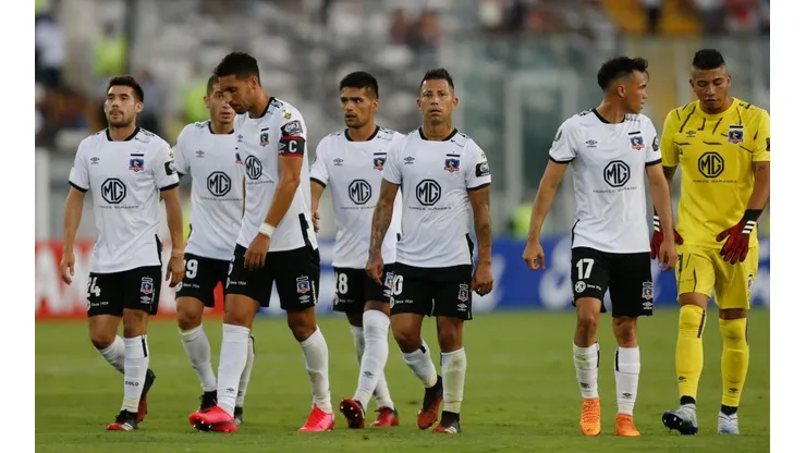 El primer equipo se cuadró con su capitán