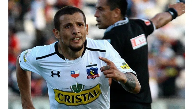 Emiliano Vecchio se ofreció para volver este 2020