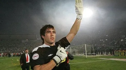 Claudio Bravo saludo a Colo Colo en sus 25 años