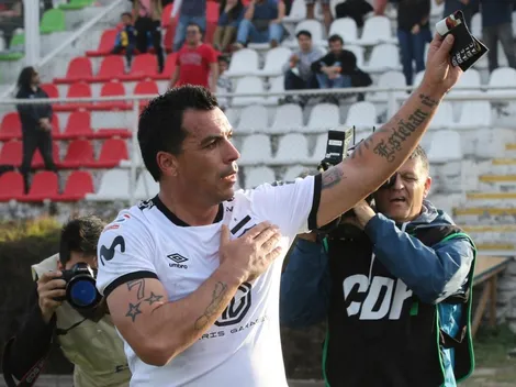 Esteban Paredes: "Es mentira que no me quiero rebajar el sueldo"