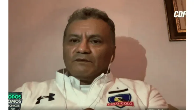 El Diablo Etcheverry la rompe toda usando polerón del Cacique en entrevista
