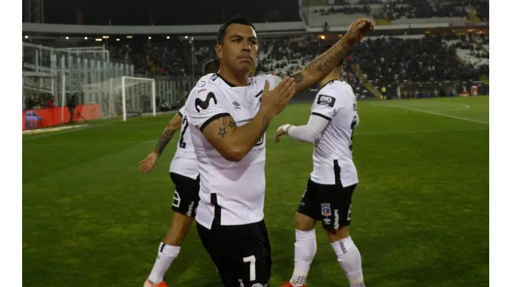 Esteban Paredes se une a la campaña solidaria de Arturo Vidal y Gary Medel