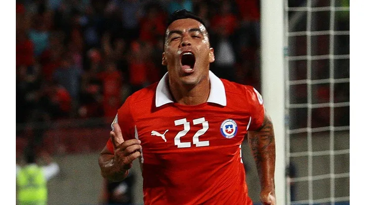 Esa noche Paredes comenzó el camino del triunfo ante Uruguay.