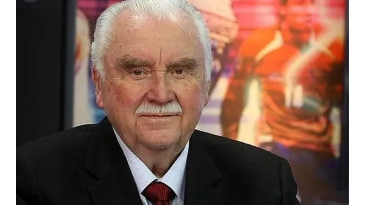 Sergio Livingstone y una de sus últimas entrevistas