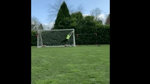 Tapadón del hijo de Claudio Bravo