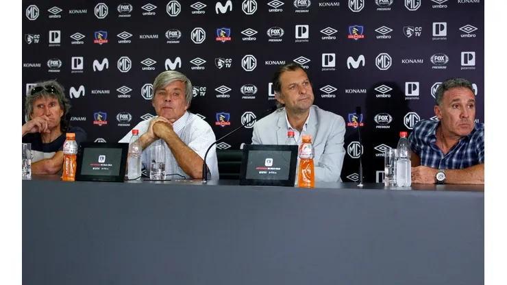 Blanco y Negro, reunión de directorio