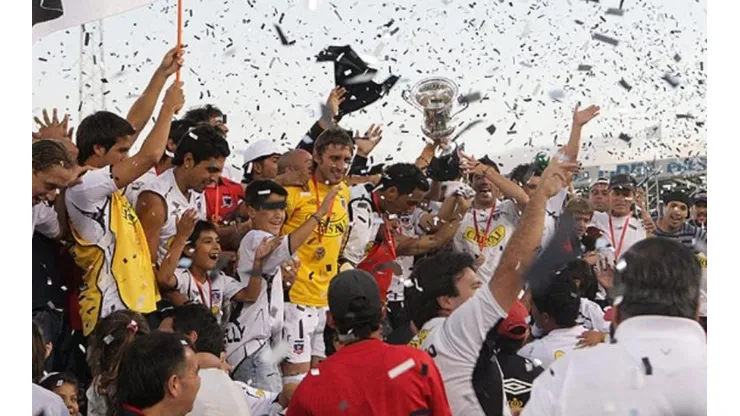 Lucas Barrios desatado: Revive el título del Clausura 2008 de Colo Colo