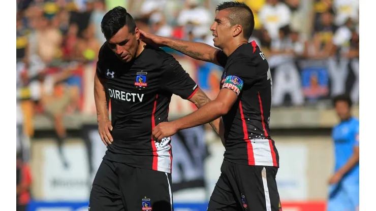 Gonzalo Fierro y Esteban Paredes en Colo Colo