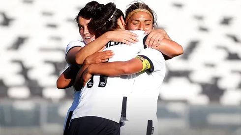 Las albas lograron de forma demoledora sus primeros tres puntos del torneo.