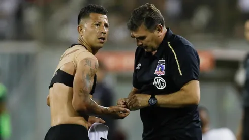 Valencia terminó con complicaciones el partido