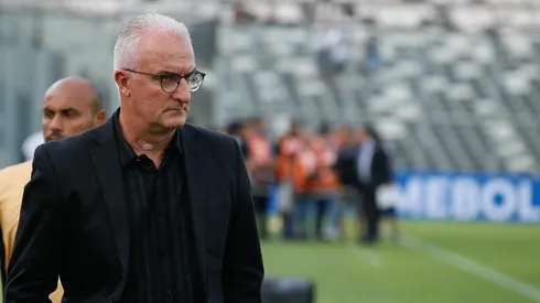 Dorival Júnior no se va conforme con el arbitraje