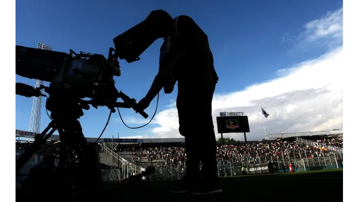 Chilevisión transmitirá un partido a la semana por TV abierta.