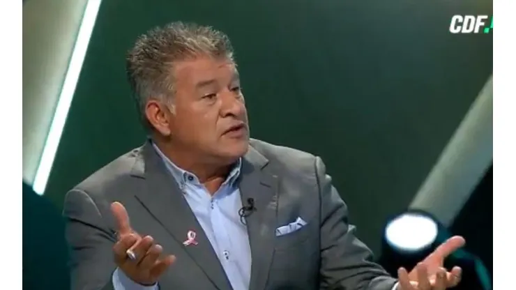 El ex entrenador albo actualmente es comentarista en el CDF.