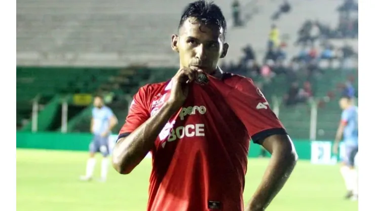 Gilbert Alvarez no enfrentará a Colo Colo