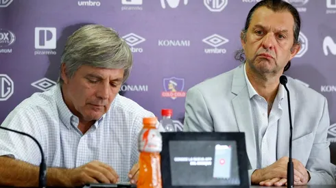 Mayne-Nicholls se refiere a la operación nuevo DT