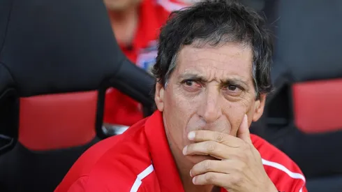 Mario Salas tuvo una difícil rueda de prensa