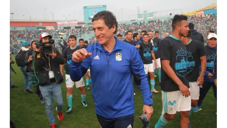 Mario Salas en Sportingo Cristal
