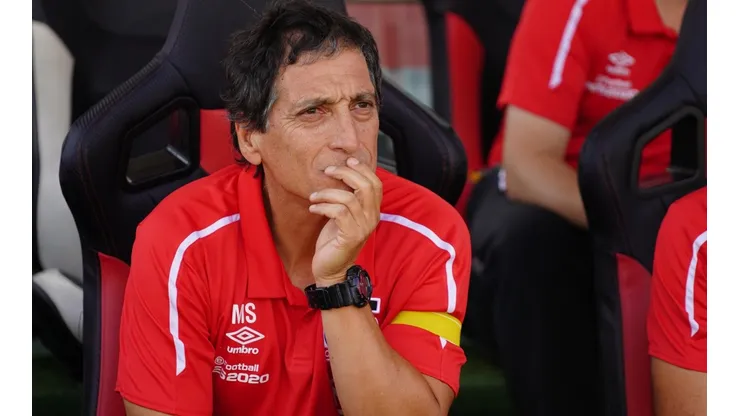 Hinchas de Sporting Cristal quieren de vuelta a Mario Salas