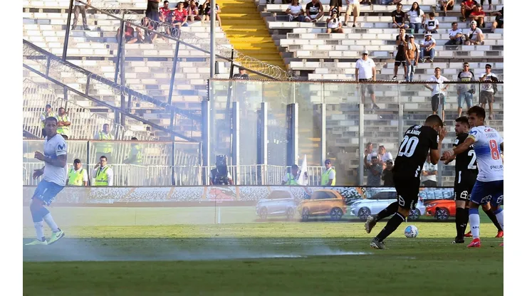 El partido de Colo Colo vs U. Católica fue suspendido