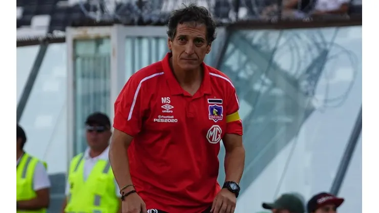 Hinchas de Colo Colo pierden la paciencia con Mario Salas