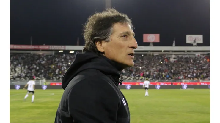 Mario Salas ante Audax Italiano