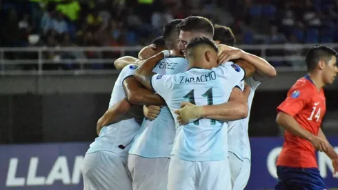 Chile cae 2-0 ante una Argentina contundente