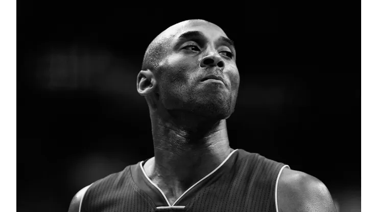 Arturo Vidal se despide de Kobe Bryant