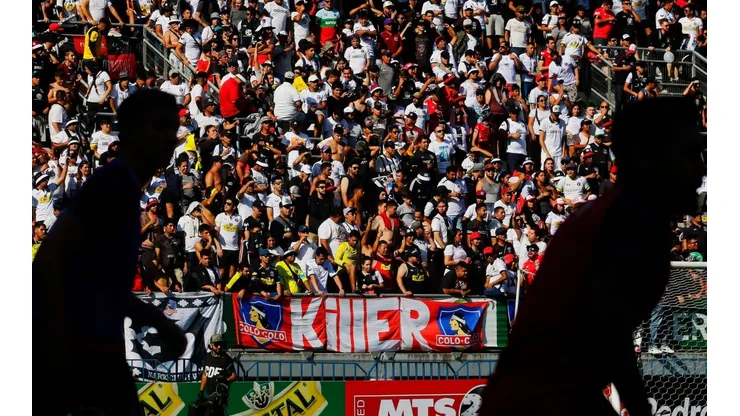 Hinchas albos y azules se unieron en un solo cántico.