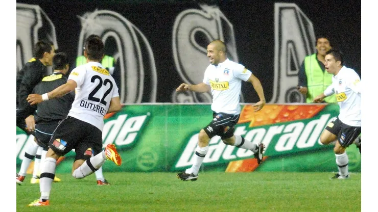 Con gol de Miguel Ángel González, el Mágico, Colo Colo venció 2-1 a la U.