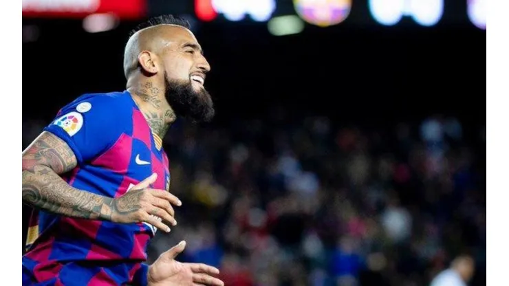 ¡Golazo del Barcelona ante Granada! tremenda asistencia de taquito de Arturo Vidal para Lionel Messi