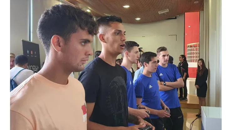 Villanuevo no vio una ante Saavedra en el clásico del FIFA 20