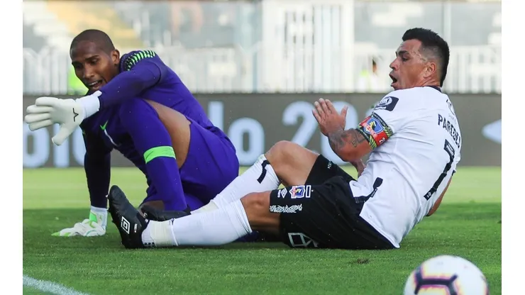 Esteban Paredes está descartado para jugar contra la UC