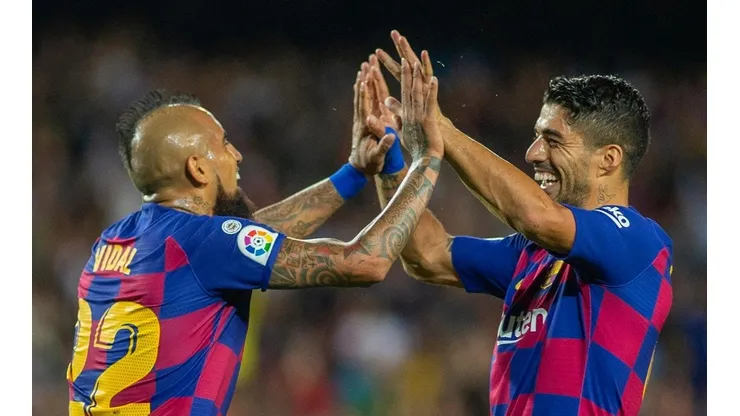 Suárez no podrá enfrentar a Vidal por las eliminatorias en Marzo.