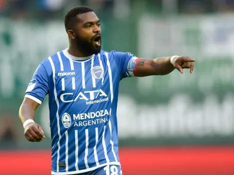 Peligro en el área de Colo Colo: Godoy Cruz viene con su referente, Santiago "Morro" García